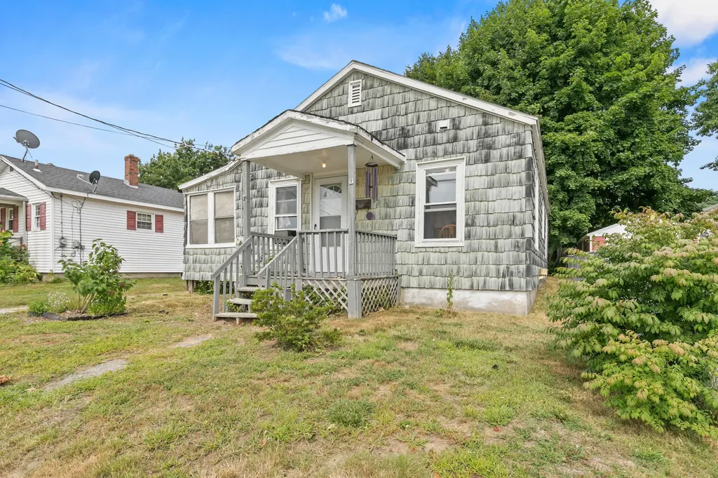 72 Scribner Boulevard Lewiston ME 04240