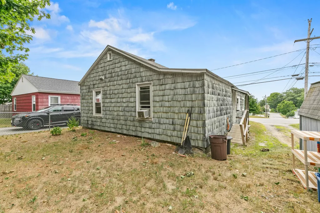 72 Scribner Boulevard Lewiston ME 04240