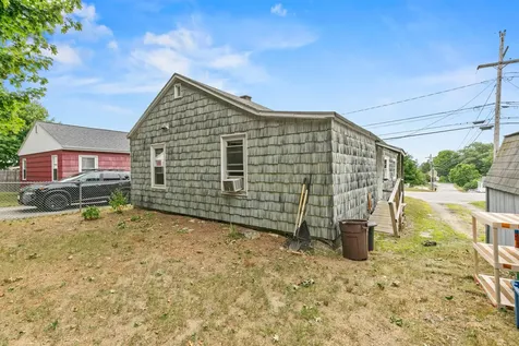 72 Scribner Boulevard Lewiston ME 04240