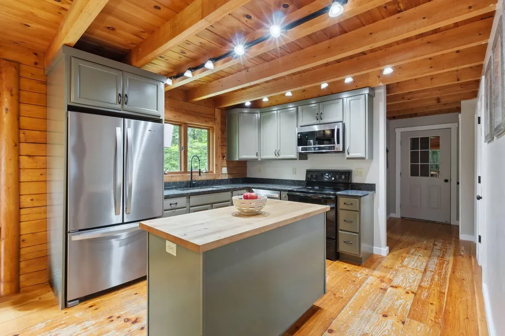 61 Blue Spruce Farm Road Westbrook ME 04092