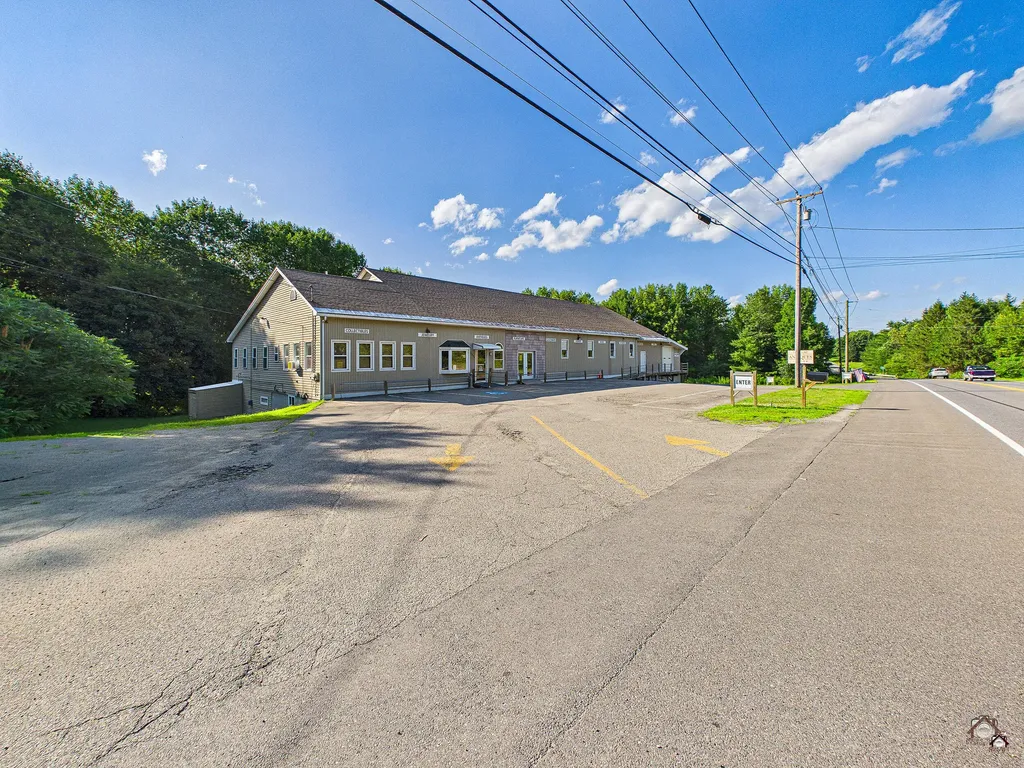2880 Riverside Drive Vassalboro ME 04989