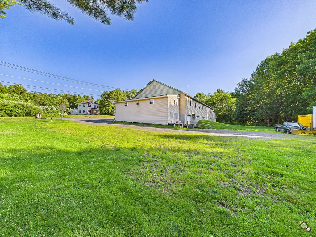 2880 Riverside Drive Vassalboro ME 04989