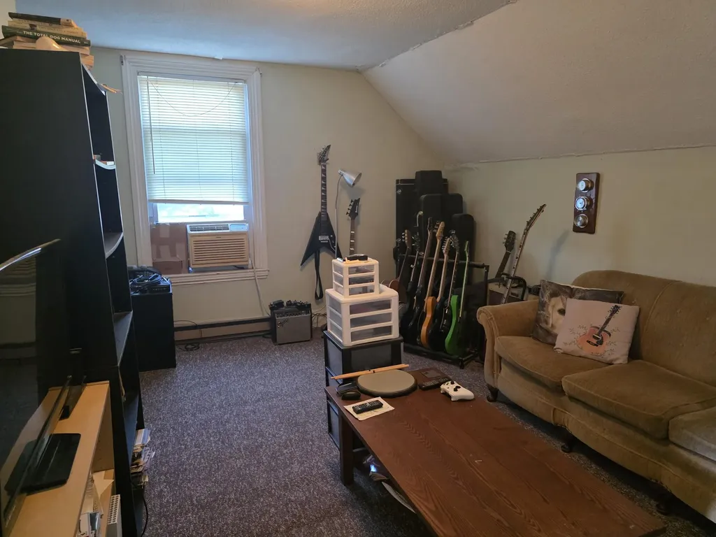 12 Grace Street Rockland ME 04841