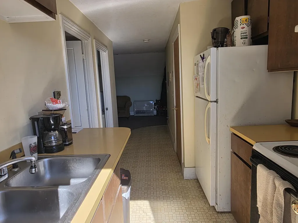 12 Grace Street Rockland ME 04841