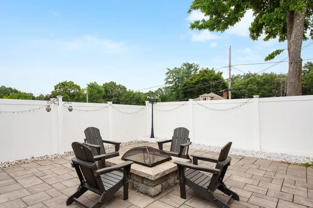 19 Kilby Street Sanford ME 04073