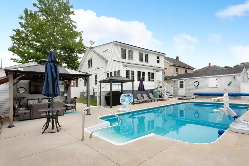 19 Kilby Street Sanford ME 04073