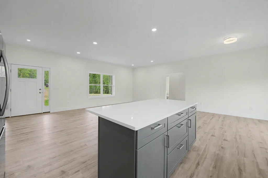 18 Rockwood Estates Windsor ME 04363