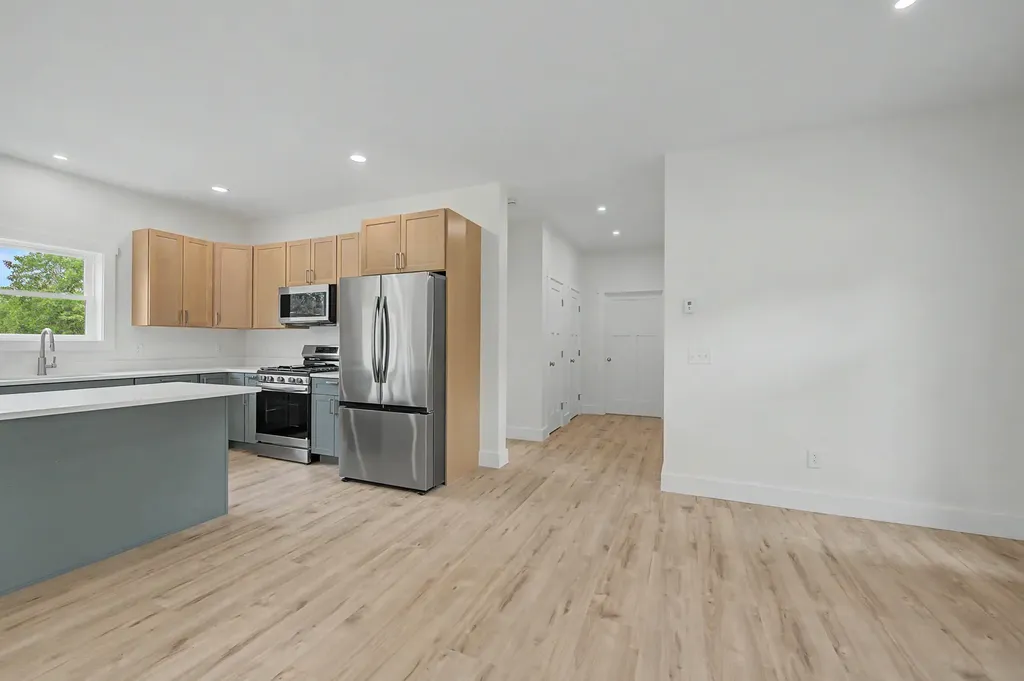 18 Rockwood Estates Windsor ME 04363