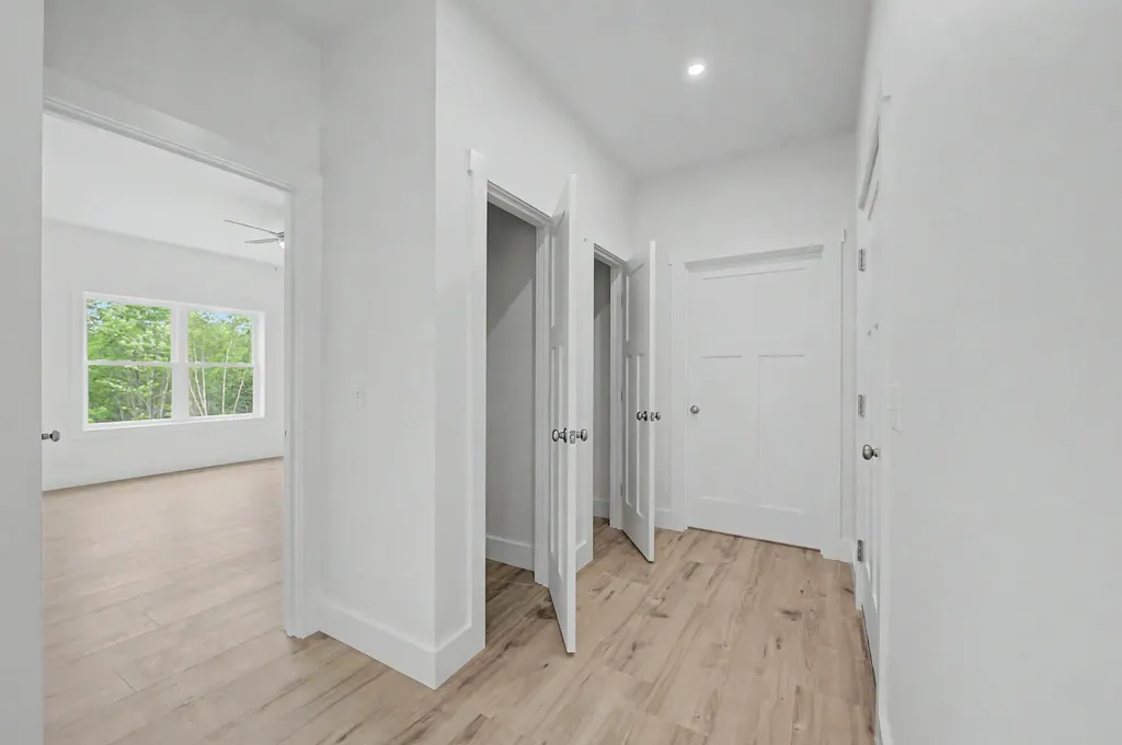 18 Rockwood Estates Windsor ME 04363