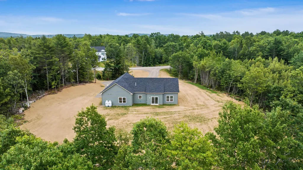 18 Rockwood Estates Windsor ME 04363