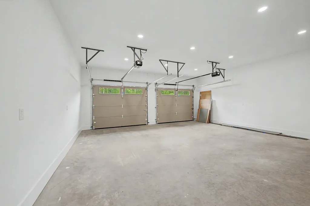 18 Rockwood Estates Windsor ME 04363