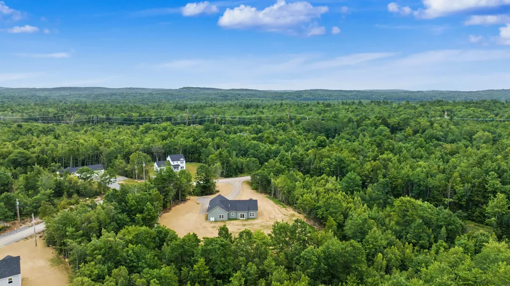 18 Rockwood Estates Windsor ME 04363