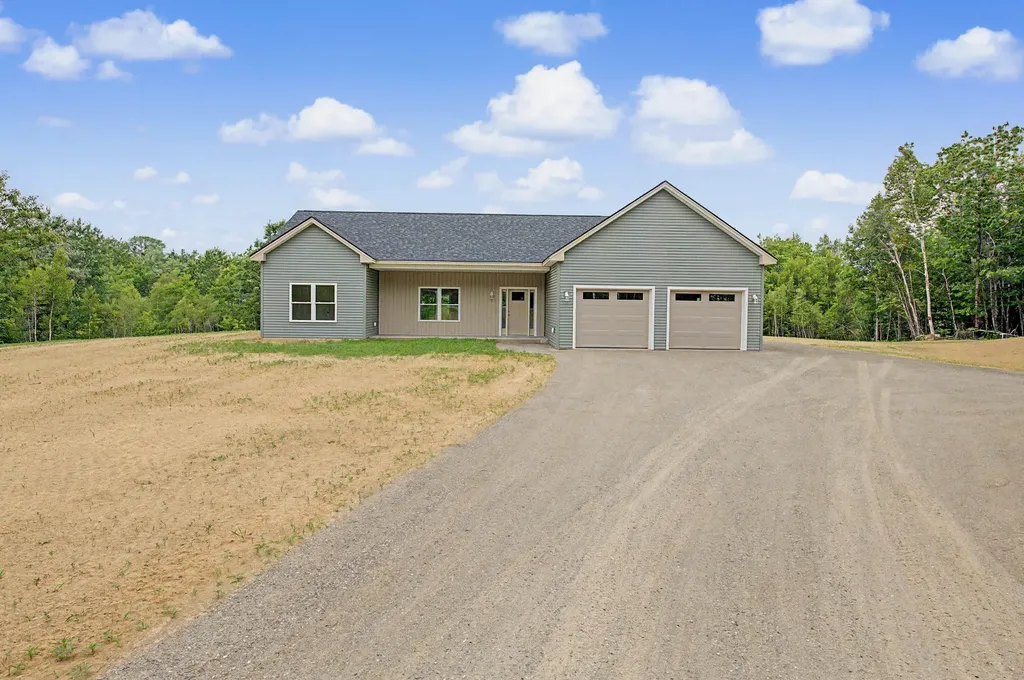 18 Rockwood Estates Windsor ME 04363