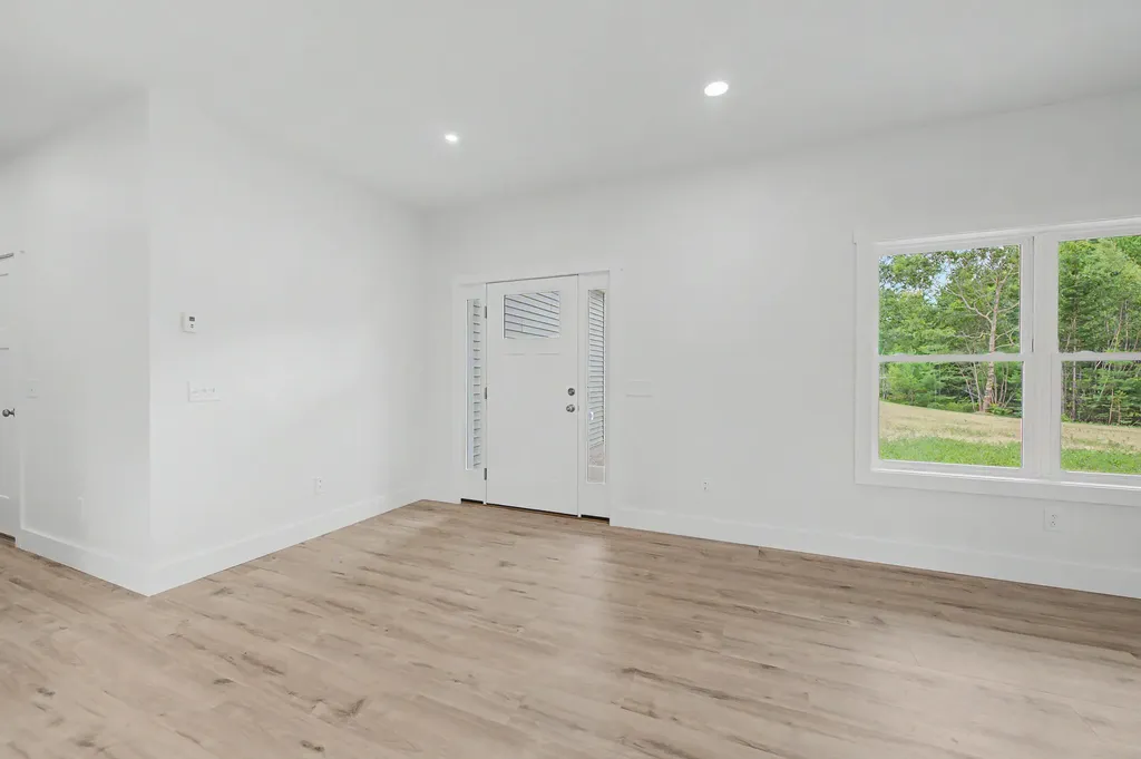 18 Rockwood Estates Windsor ME 04363