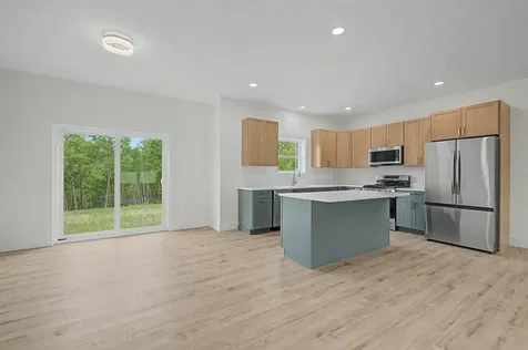 18 Rockwood Estates Windsor ME 04363