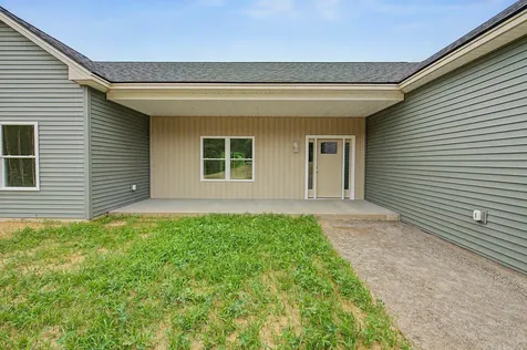 18 Rockwood Estates Windsor ME 04363
