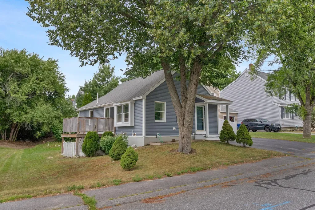 5 Summit Circle Westbrook ME 04092