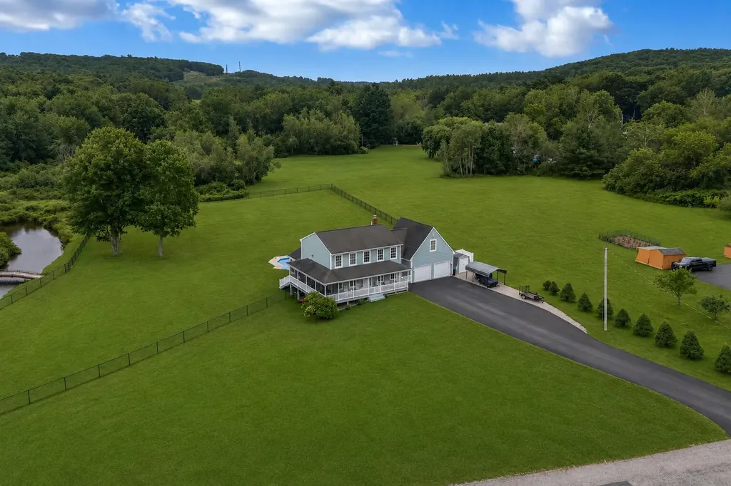 13 Saint Tekakwitha Drive Lewiston ME 04240