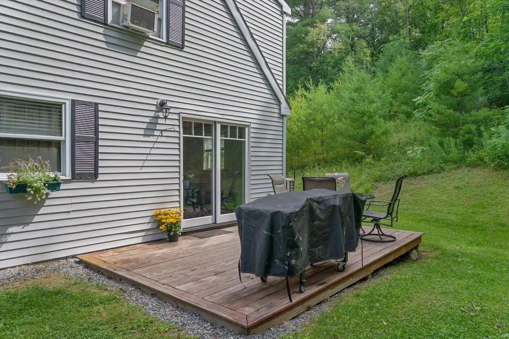 31 Station Hill Road Vassalboro ME 04989