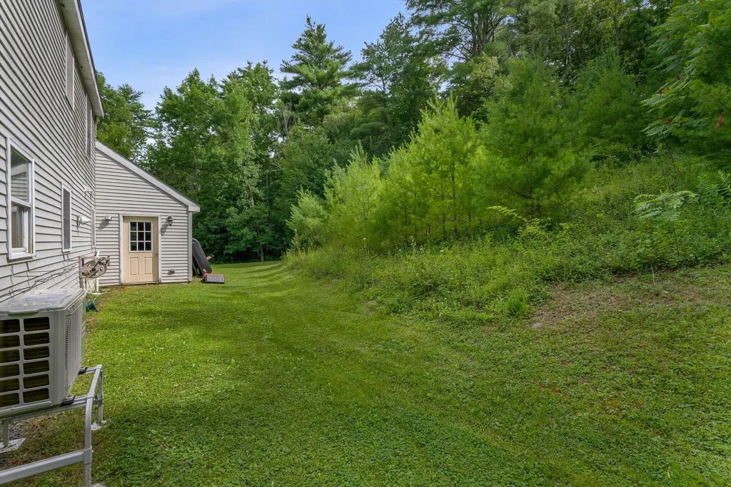 31 Station Hill Road Vassalboro ME 04989