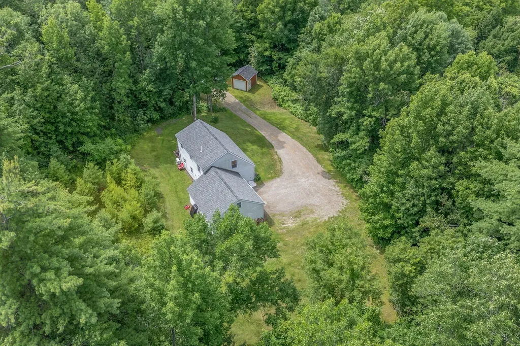 31 Station Hill Road Vassalboro ME 04989
