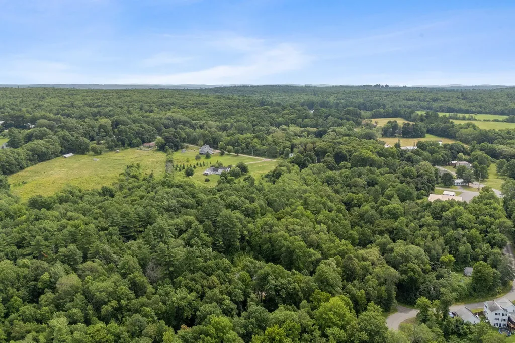 31 Station Hill Road Vassalboro ME 04989