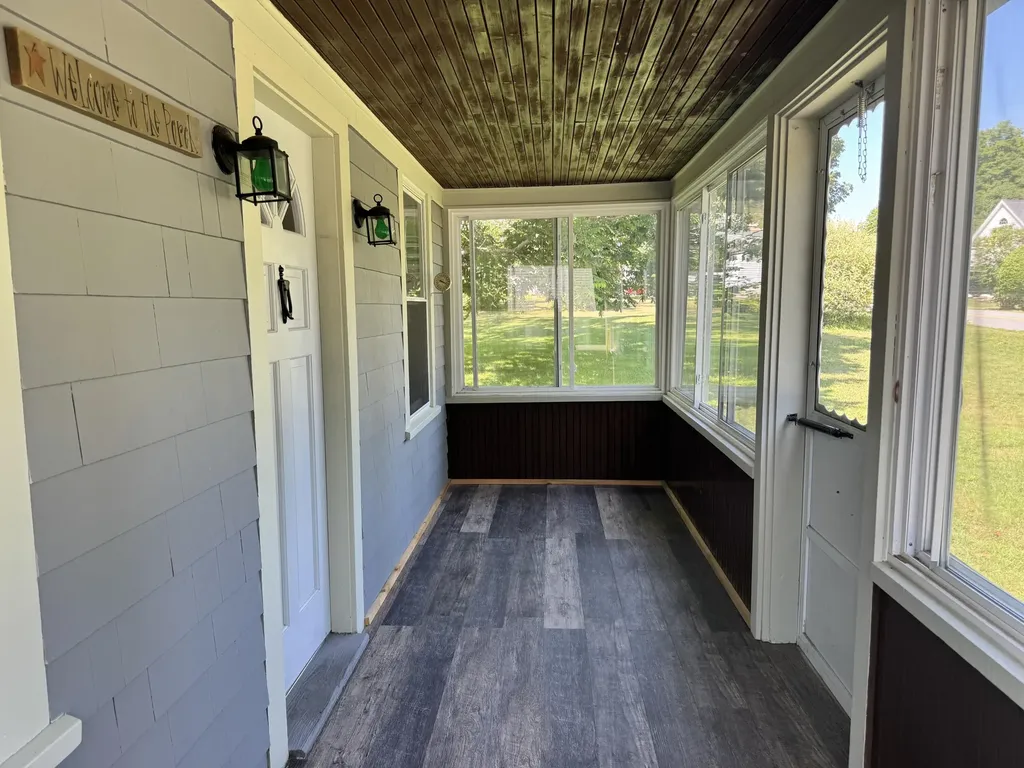 1776 Perkins Ridge Road Auburn ME 04210