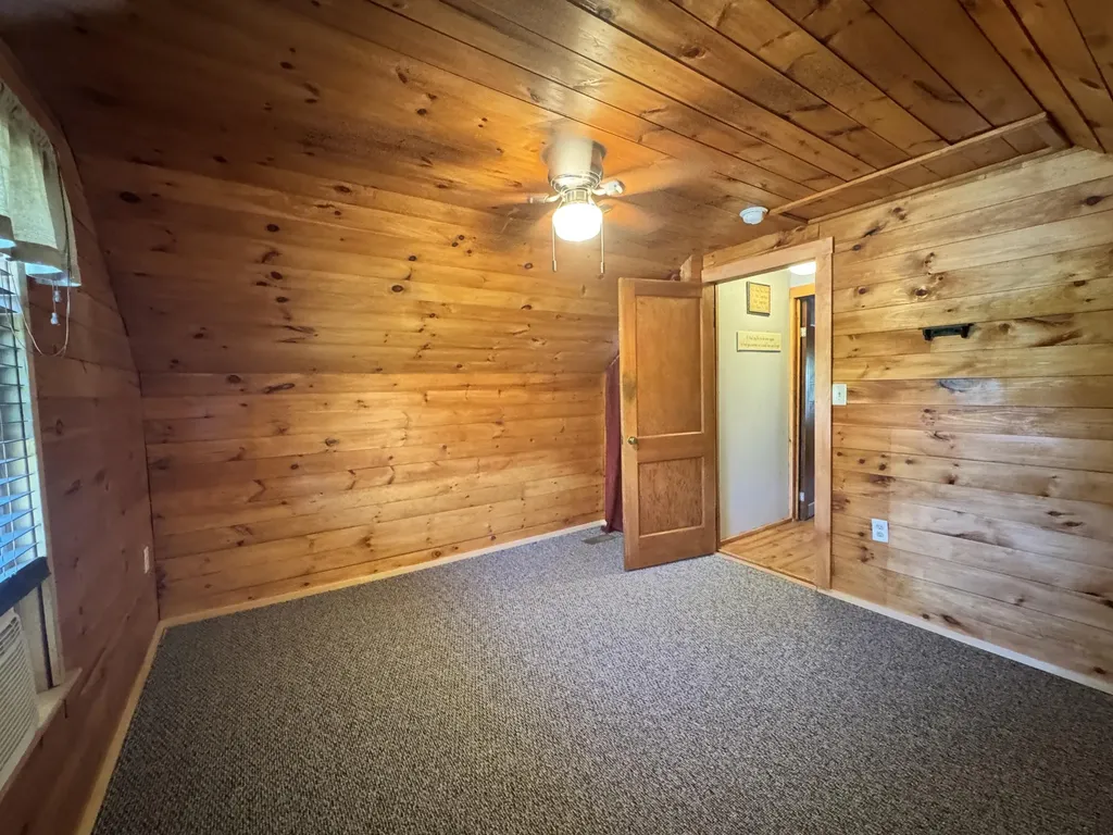 1776 Perkins Ridge Road Auburn ME 04210