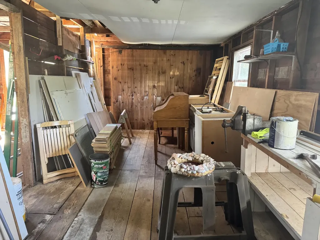 1776 Perkins Ridge Road Auburn ME 04210