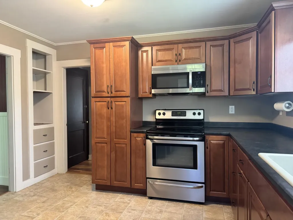 1776 Perkins Ridge Road Auburn ME 04210