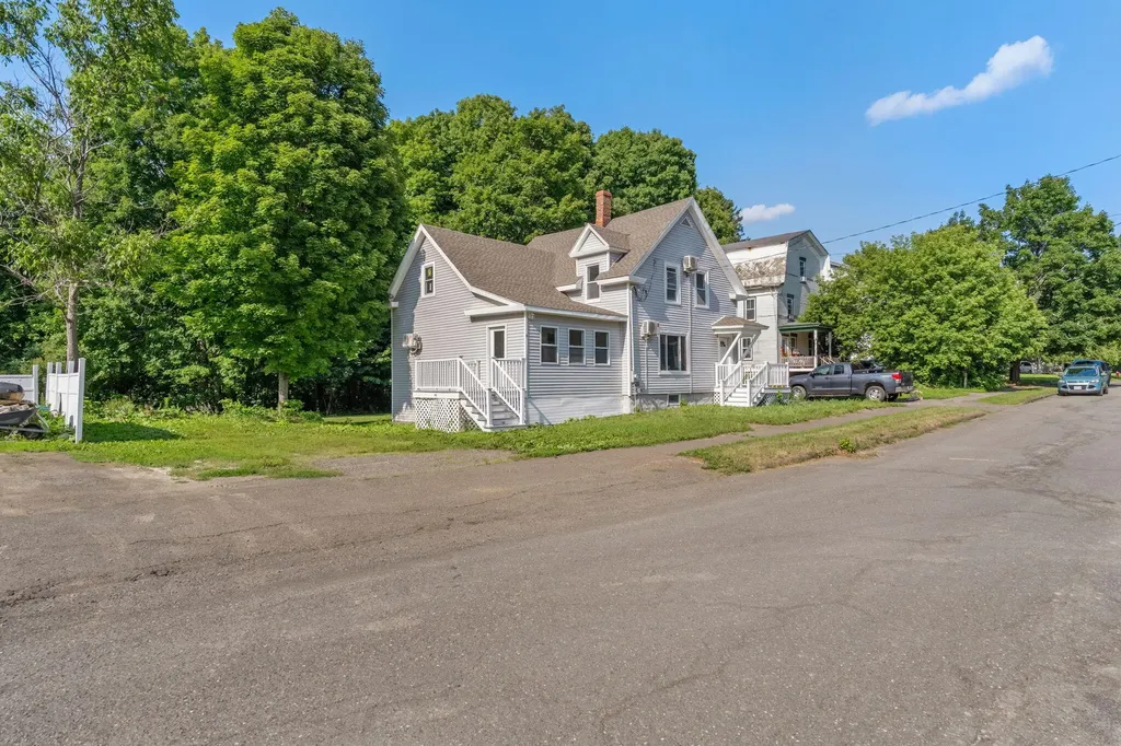 2 Watson Avenue Houlton ME 04730