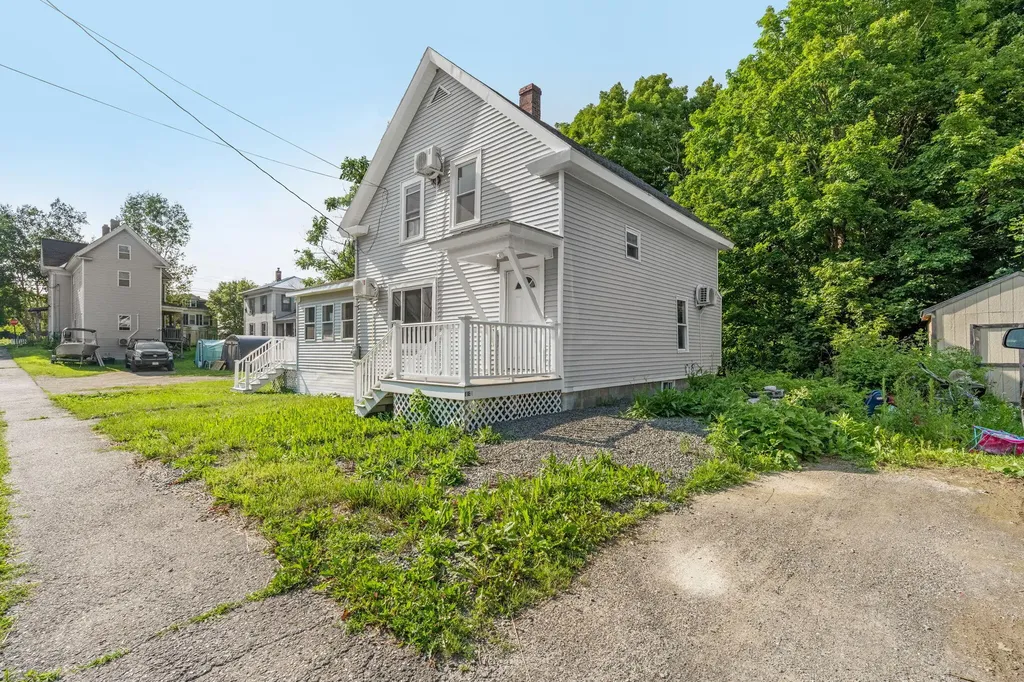 2 Watson Avenue Houlton ME 04730