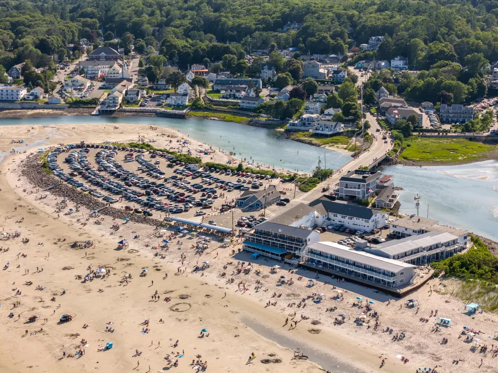 20 Shore Road Ogunquit ME 03907