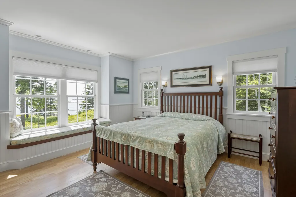 75 Stowaway Road Southport ME 04576