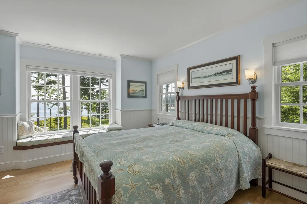 75 Stowaway Road Southport ME 04576