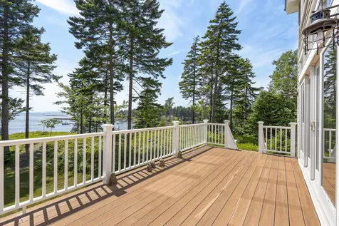 75 Stowaway Road Southport ME 04576