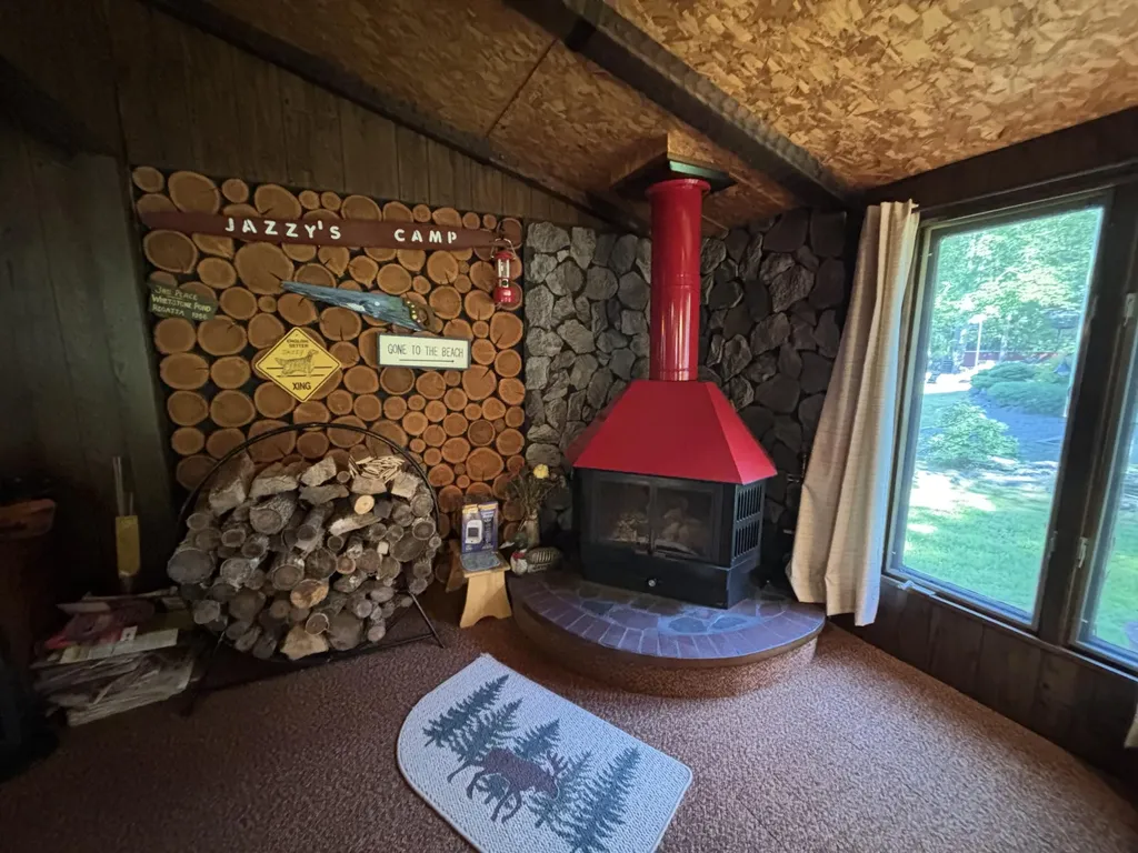 4 N Shore Road Abbot ME 04406