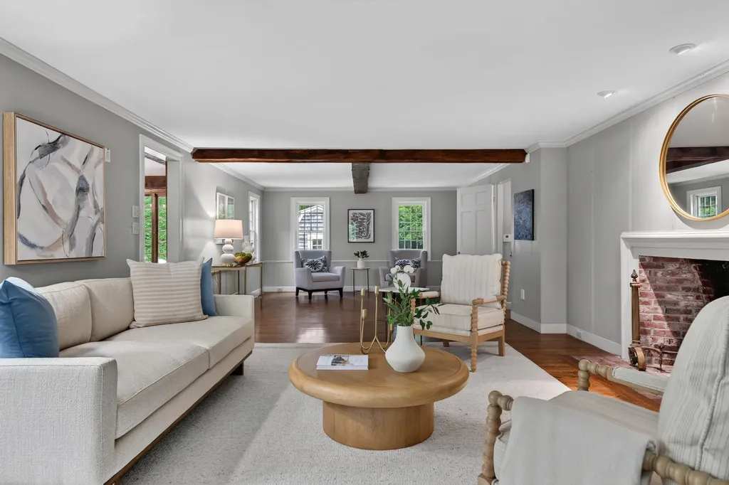 1062 Shore Road Cape Elizabeth ME 04107