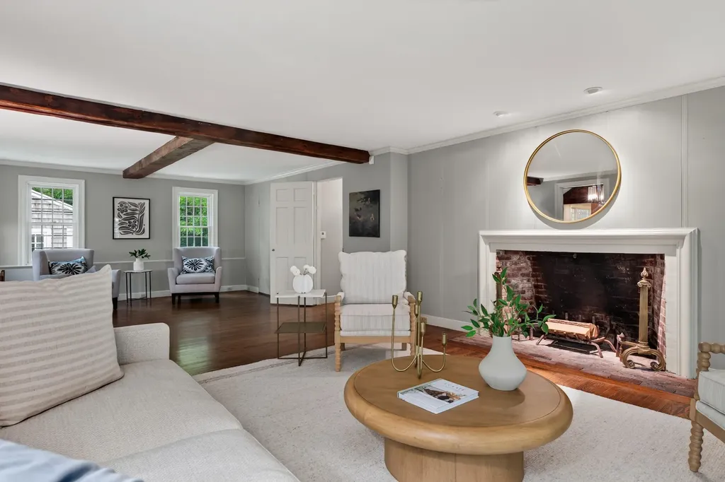 1062 Shore Road Cape Elizabeth ME 04107