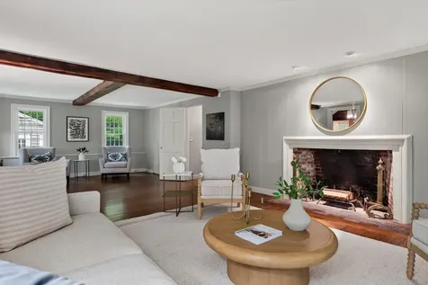 1062 Shore Road Cape Elizabeth ME 04107