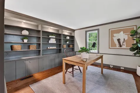 1062 Shore Road Cape Elizabeth ME 04107