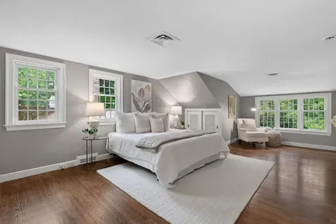1062 Shore Road Cape Elizabeth ME 04107