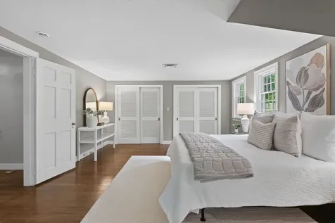 1062 Shore Road Cape Elizabeth ME 04107