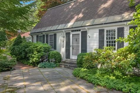 1062 Shore Road Cape Elizabeth ME 04107