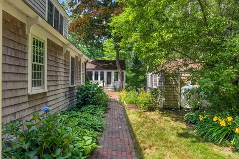 1062 Shore Road Cape Elizabeth ME 04107