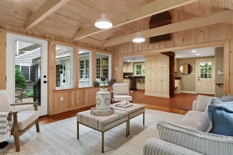 1062 Shore Road Cape Elizabeth ME 04107