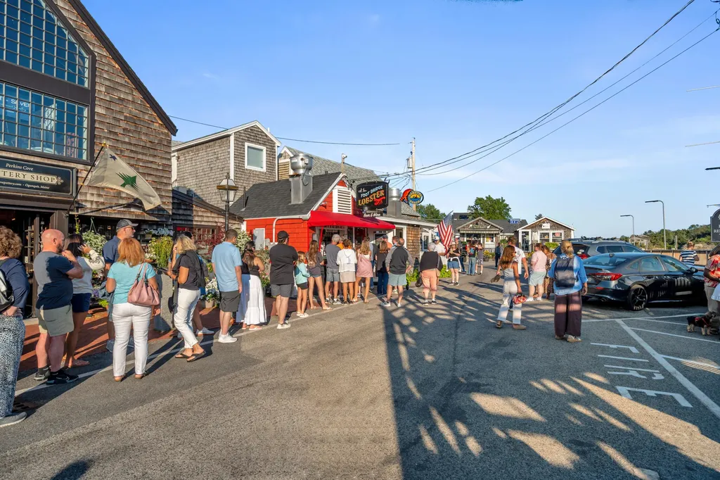 20 Shore Road Ogunquit ME 03907