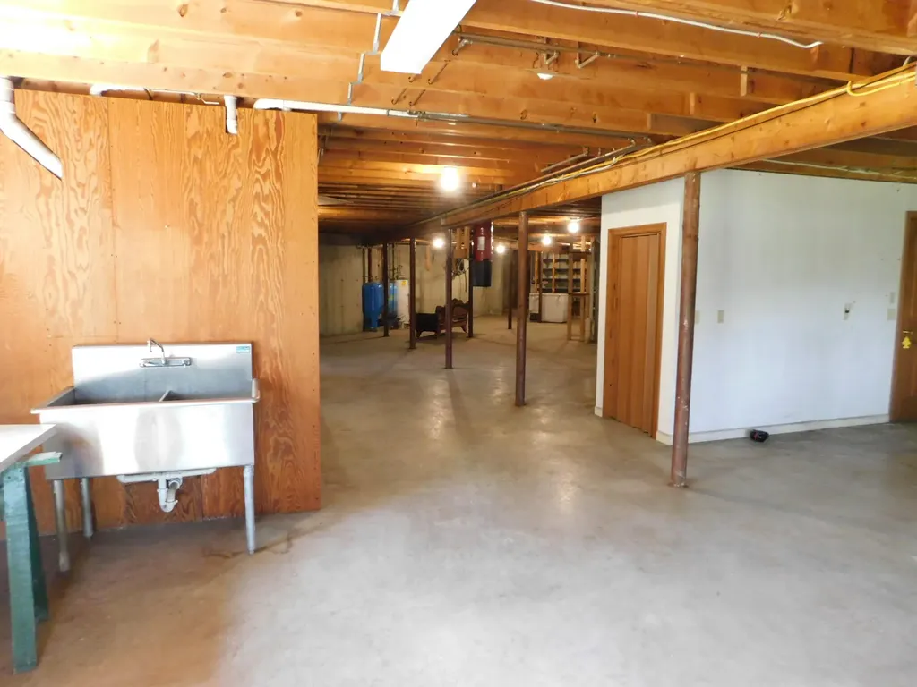 41 Brown Farm Road Solon ME 04979