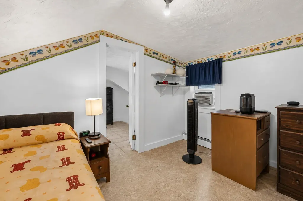 39 Cumberland Avenue Saco ME 04072