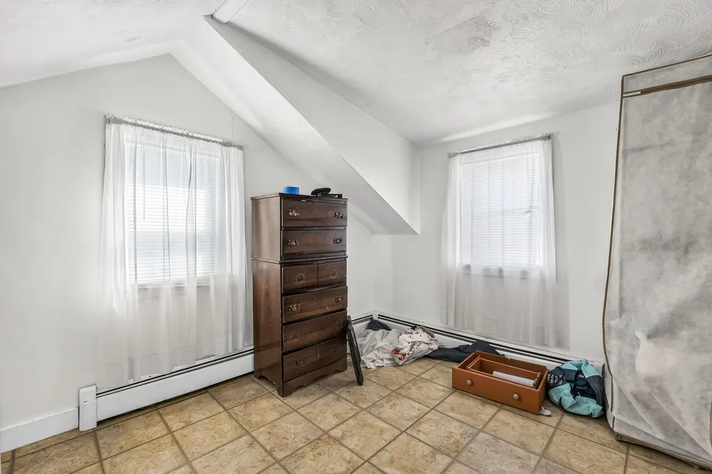 39 Cumberland Avenue Saco ME 04072